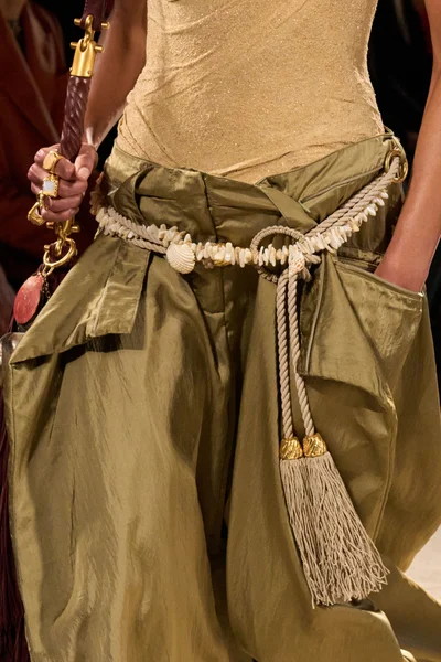 Look 51
